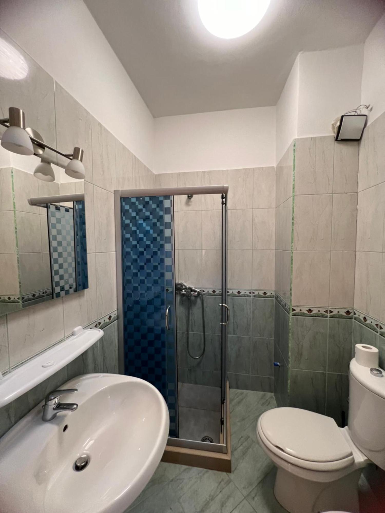 Horizon Apartments - Sea & Mountain View -Modern & Spacious Stay Apartment Orikum