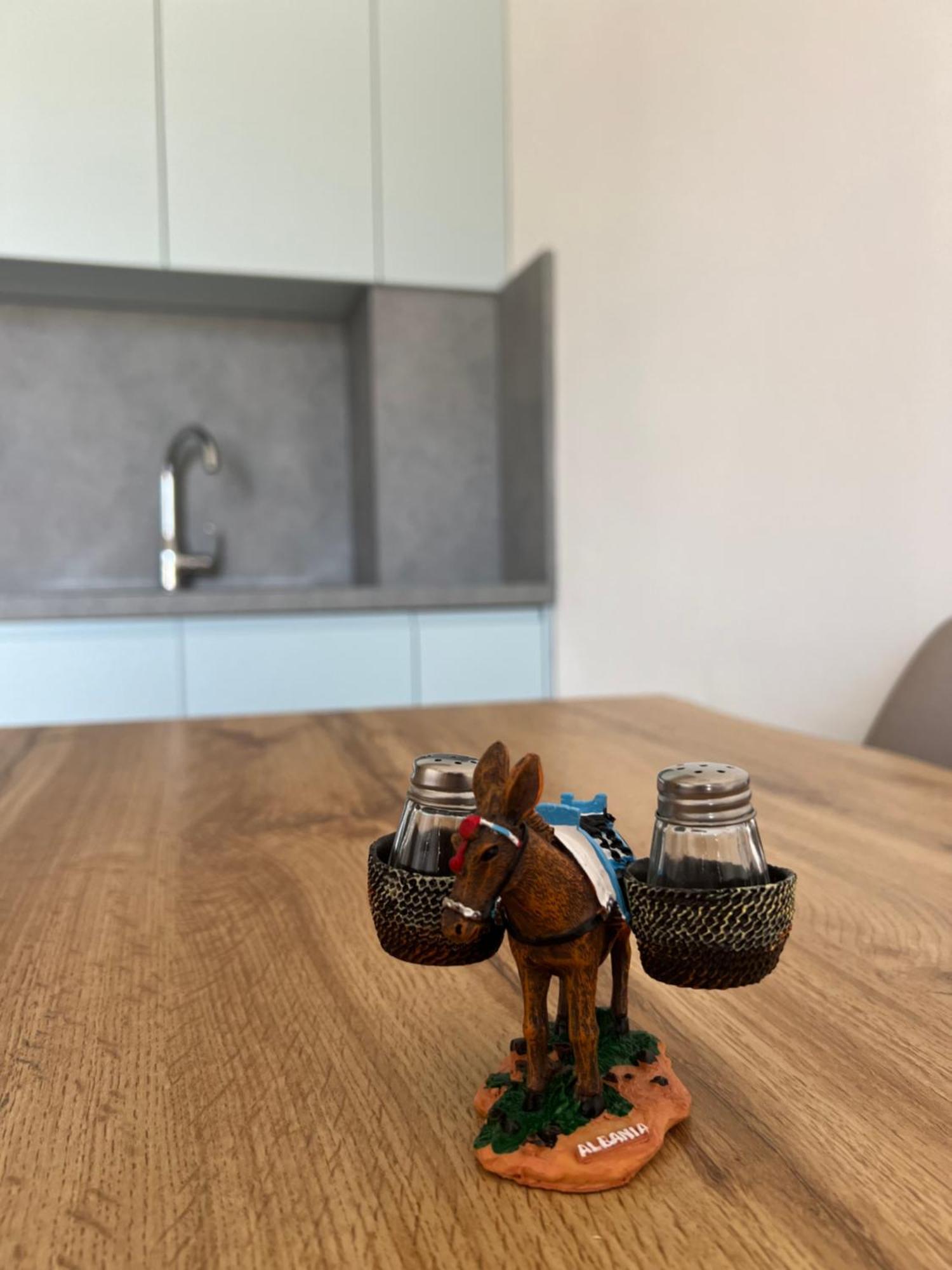 Horizon Apartments - Sea & Mountain View -Modern & Spacious Stay Apartment