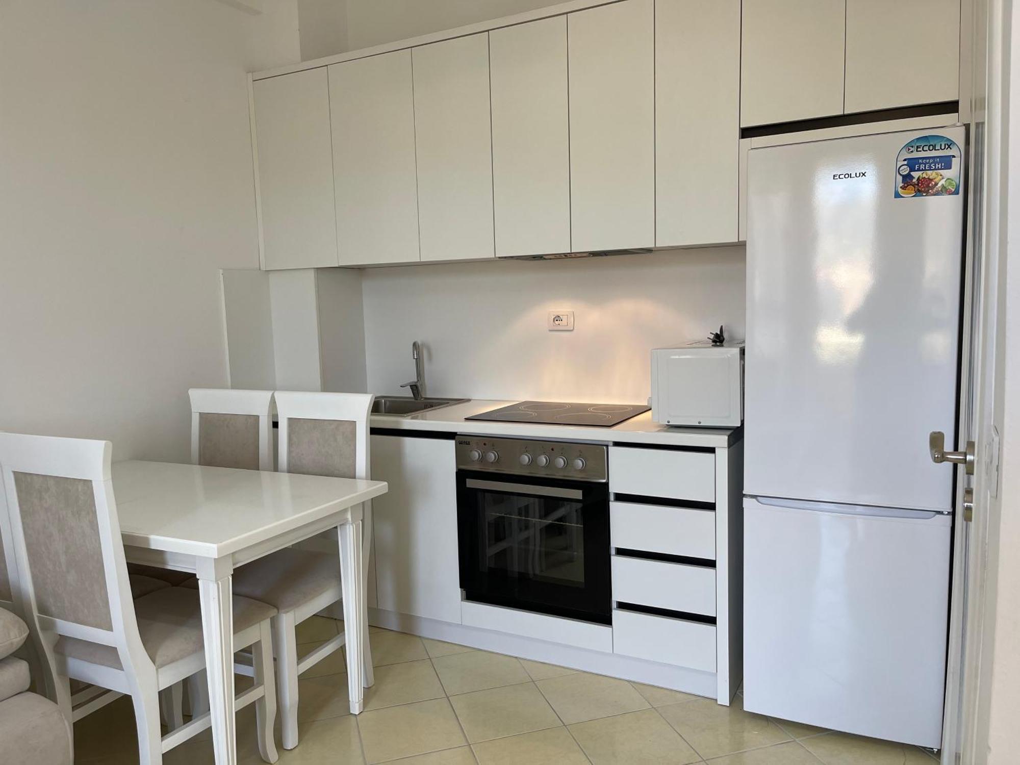 Horizon Apartments - Sea & Mountain View -Modern & Spacious Stay Apartment