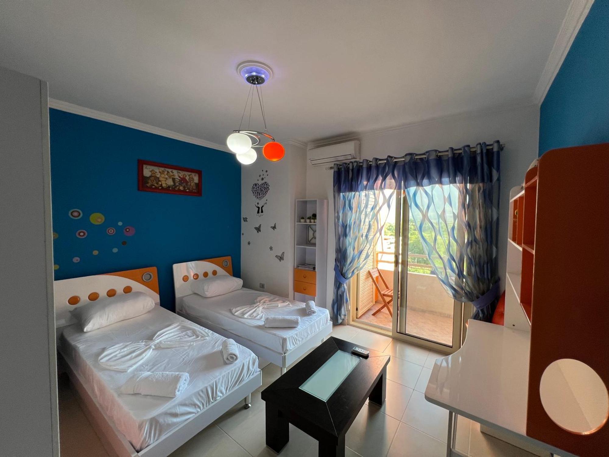 Horizon Apartments - Sea & Mountain View -Modern & Spacious Stay Apartment